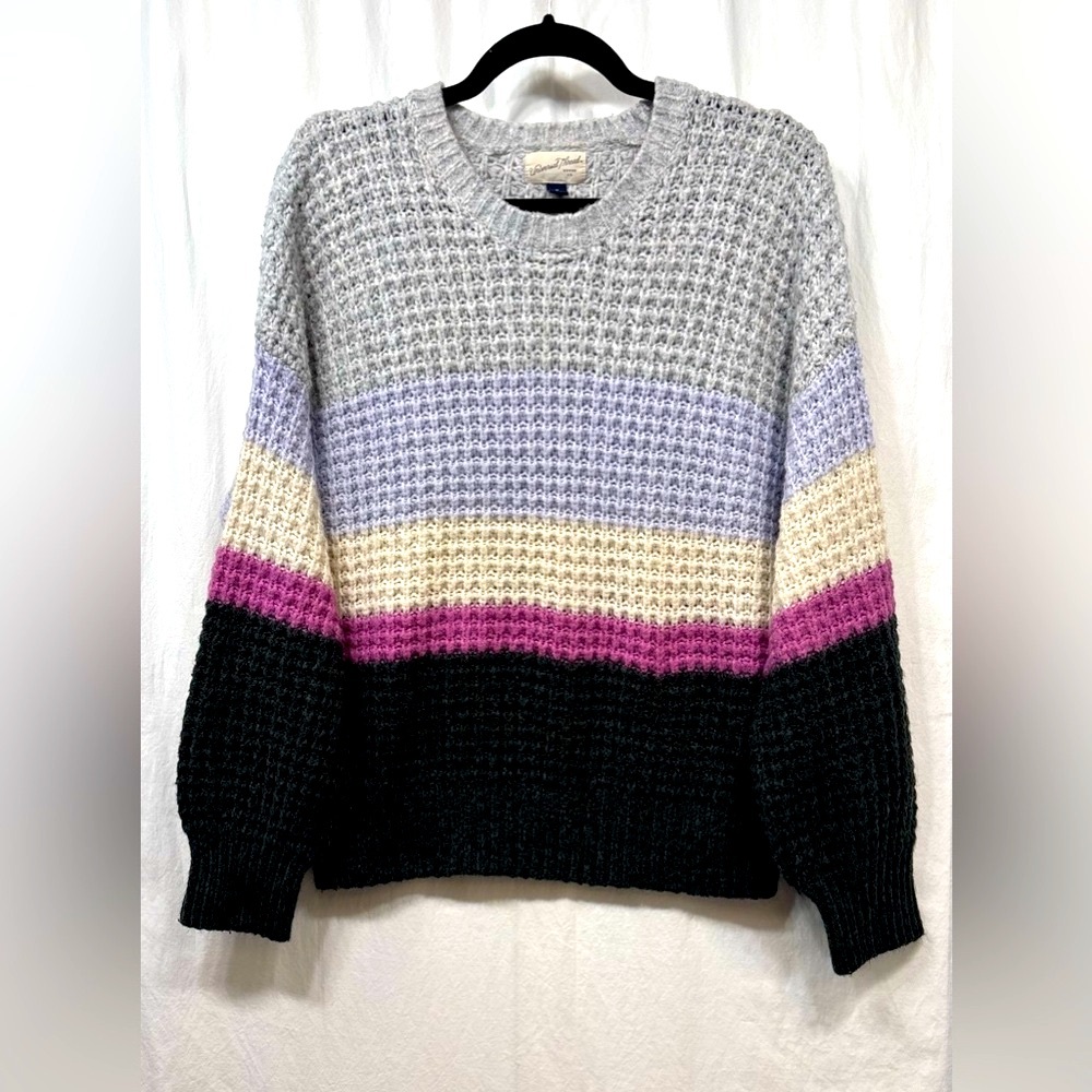 Universal Thread Sweater Size Mediun Purple Pink Gray Colorblock Striped Chunky
